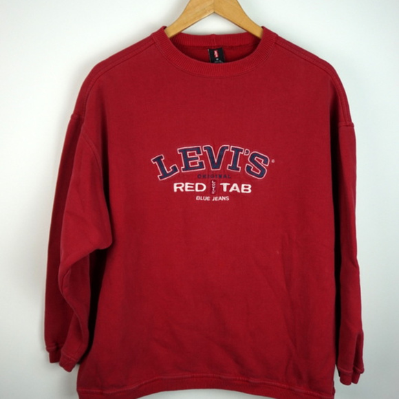 levi's red sweatshirt